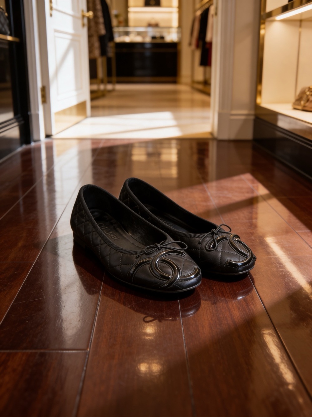 Chanel Cambon soft leather ballet flats size 37 - Picture 3 of 17